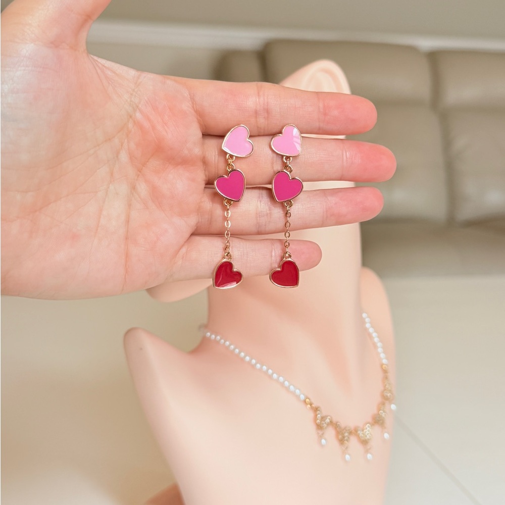 ⚜️ Pink and Red Heart Drop Earrings - Picture 8 of 9